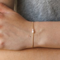 Natural freshwater pearl simple bracelet